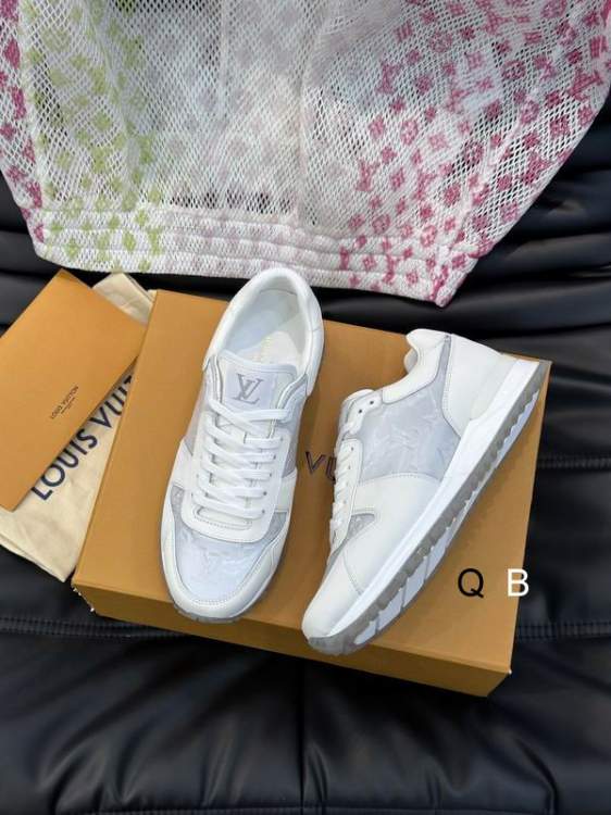 Picture of Louis Vuitton Shoes _SKULVsz38-45BS012412590